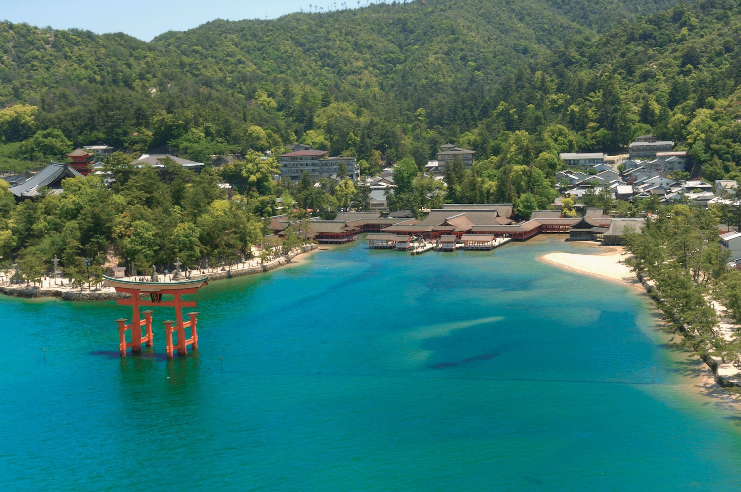 Itsukushima-jinja Shrine