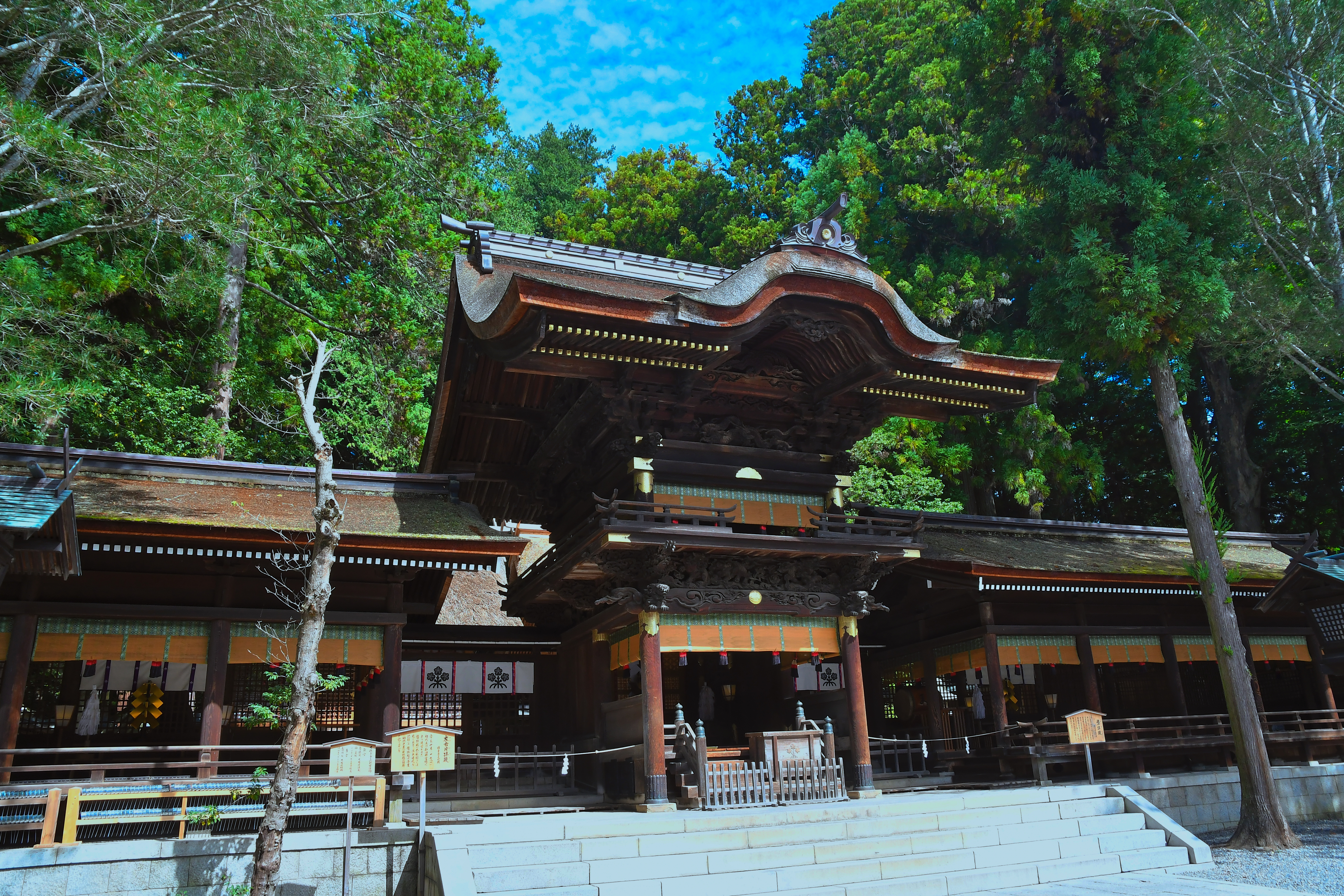 Suwa Taisha Shrine